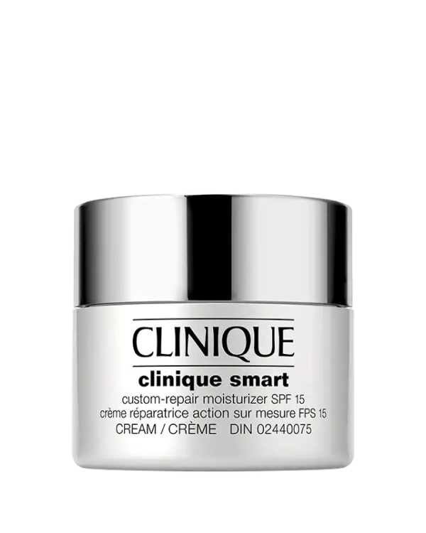 Clinique Smart™ Crema Antiedad Multi-Correctora SPF 15, Nuestra hidratante Smart de día ayuda a corregir los principales signos de la edad. Con protección solar SPF15.