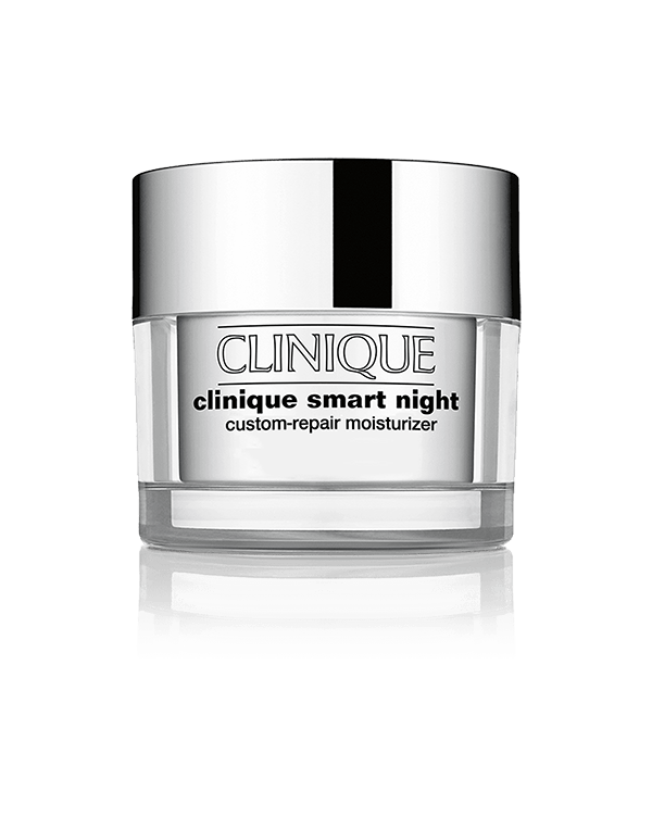 Clinique Smart™ Crema Antiedad Multi-Correctora de Noche, Nuestra hidratante antiedad de noche inteligente corrige los principales signos de la edad.